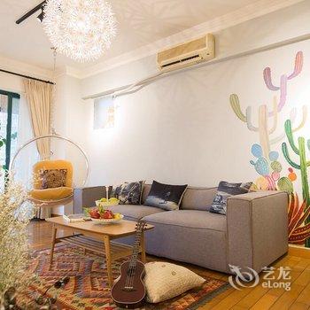 广州Locals路客·广州荔湾A07舍公寓(广州荔枝湾涌分店)酒店提供图片
