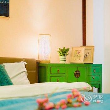 广州Locals路客·广州越秀A04舍公寓(華林寺分店)酒店提供图片