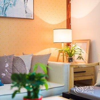 广州Locals路客·广州越秀A04舍公寓(華林寺分店)酒店提供图片