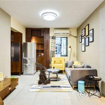广州Locals路客·广州荔湾A09舍公寓(宝华正中约街分店)酒店提供图片