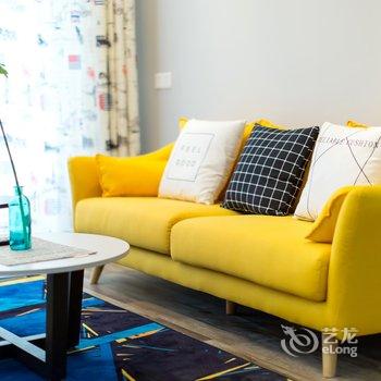 重庆梧栖公寓(中国历史文化名街雕塑分店)酒店提供图片