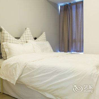 重庆梧栖公寓(中国历史文化名街雕塑分店)酒店提供图片