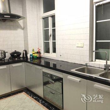 广州哆啦轰趴别墅(黄庄南路分店)酒店提供图片