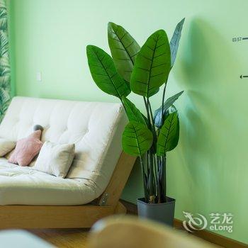 重庆梧栖公寓(中国历史文化名街雕塑分店)酒店提供图片