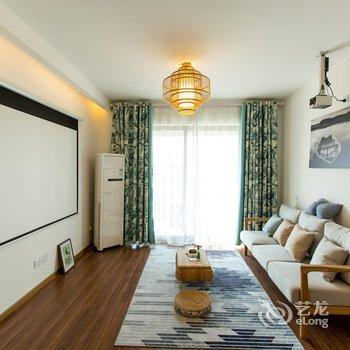 重庆梧栖公寓(中国历史文化名街雕塑分店)酒店提供图片