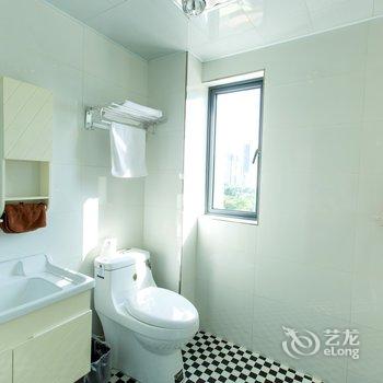 重庆梧栖公寓(中国历史文化名街雕塑分店)酒店提供图片