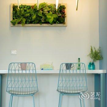 重庆梧栖公寓(中国历史文化名街雕塑分店)酒店提供图片