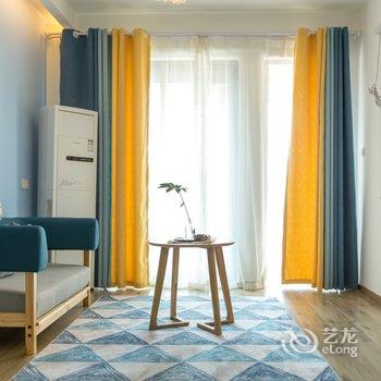 重庆梧栖公寓(中国历史文化名街雕塑分店)酒店提供图片