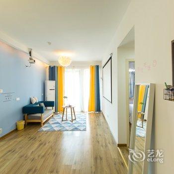 重庆梧栖公寓(中国历史文化名街雕塑分店)酒店提供图片