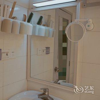 重庆南岸『原住』民宿(和平路分店)酒店提供图片