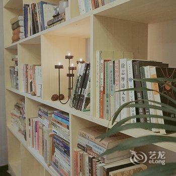 重庆南岸『原住』民宿(和平路分店)酒店提供图片