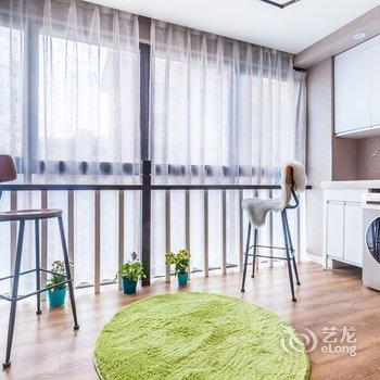 西安vivi家城市生活民宿(大雁塔村分店)酒店提供图片