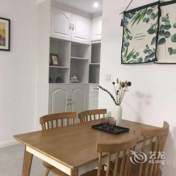 重庆陈小秋公寓(磁器口横街分店)酒店提供图片