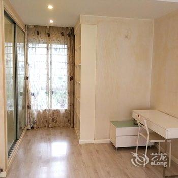 上海虹桥圈里的叠墅生活度假别墅(宝仪新村分店)酒店提供图片