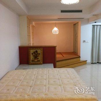 上海虹桥圈里的叠墅生活度假别墅(宝仪新村分店)酒店提供图片