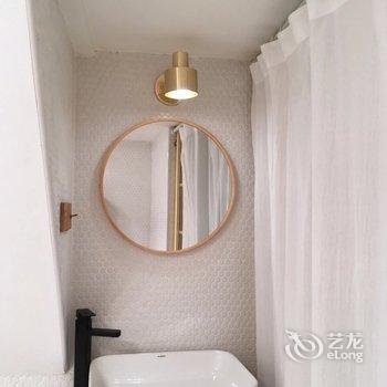 广州Oneday设计师民宿(飞虎队分店)酒店提供图片