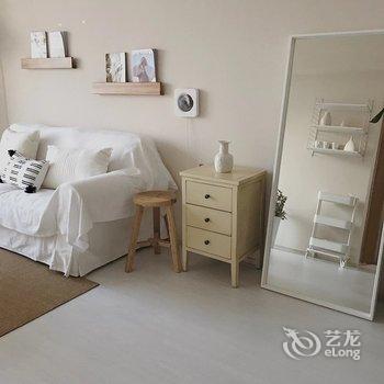 广州Oneday设计师民宿(飞虎队分店)酒店提供图片