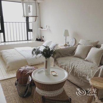广州Oneday设计师民宿(飞虎队分店)酒店提供图片