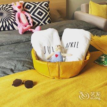 成都张黎公寓(全年红红木艺术馆分店)酒店提供图片