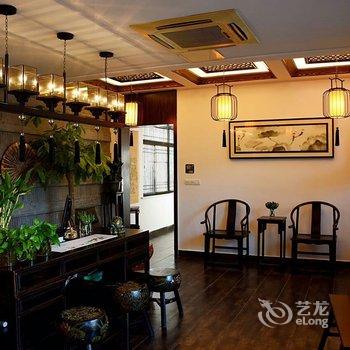 华庭苑客栈(苏州街路上店)称    苏州华庭苑酒店提供图片