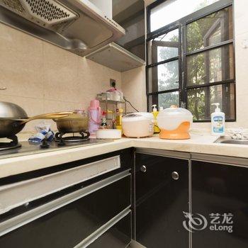 广州江小姐姐公寓(塘边街一巷分店)酒店提供图片