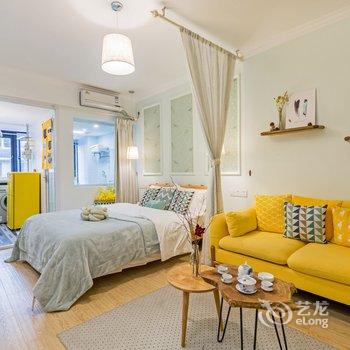 重庆笑眼千千普通公寓酒店提供图片