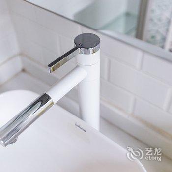 重庆笑眼千千普通公寓酒店提供图片