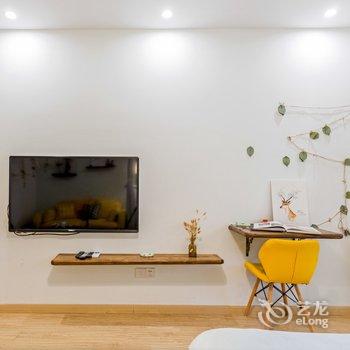 重庆笑眼千千普通公寓酒店提供图片