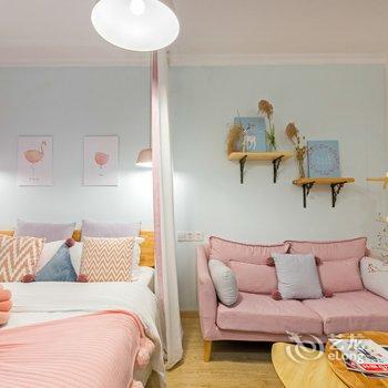 重庆笑眼千千普通公寓酒店提供图片