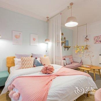 重庆笑眼千千普通公寓酒店提供图片