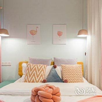 重庆笑眼千千普通公寓酒店提供图片