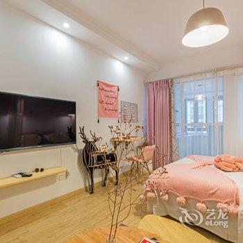 重庆笑眼千千普通公寓酒店提供图片