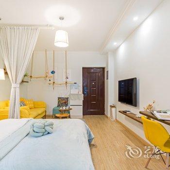 重庆笑眼千千普通公寓酒店提供图片