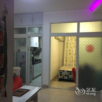 重庆浪漫蜗居公寓酒店提供图片