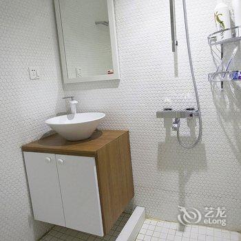 上海后窗日租民宿(绍兴路分店)酒店提供图片