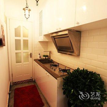 上海后窗日租民宿(绍兴路分店)酒店提供图片