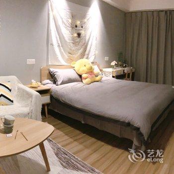 成都猪小佩奇公寓(古中市街西口分店)酒店提供图片