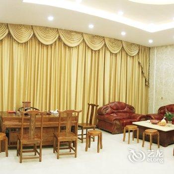 新丰皇室假日温泉酒店酒店提供图片