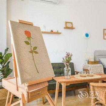 成都屋里home普通公寓酒店提供图片