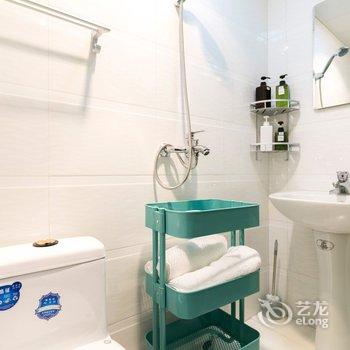 上海外滩边的英式老房带阳台Loft旅行家复式酒店提供图片