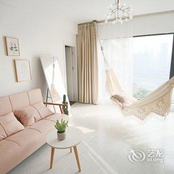 重庆轻宅民宿(千佛寺分店)酒店提供图片