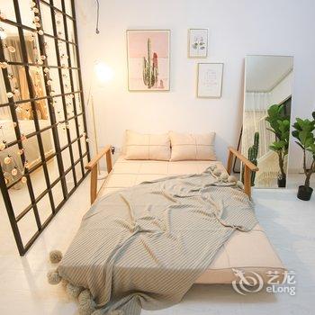 重庆轻宅民宿(千佛寺分店)酒店提供图片