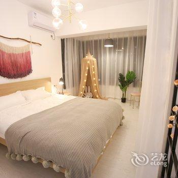 重庆轻宅民宿(千佛寺分店)酒店提供图片