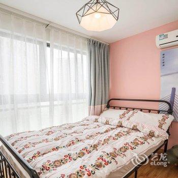 重庆迟迟公寓(江北步行街分店)酒店提供图片