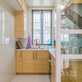 上海简约现代公寓酒店提供图片