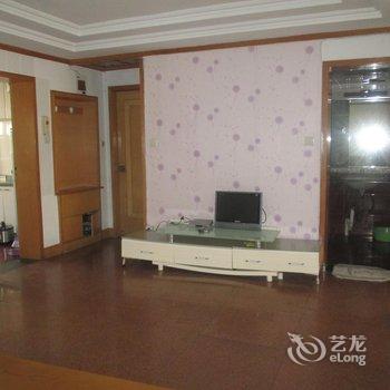 青岛家有儿女普通公寓(延安三路分店)酒店提供图片