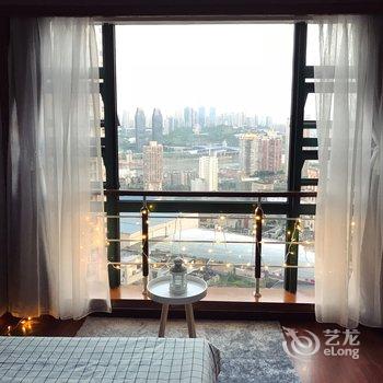 重庆姬娜娜公寓(八一路景观大道分店)酒店提供图片