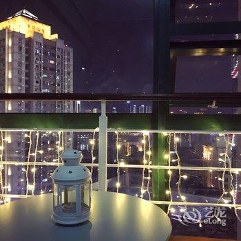重庆姬娜娜公寓(八一路景观大道分店)酒店提供图片