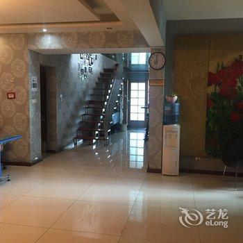 成都华西川大附近文艺复式楼中楼10居公寓(金陵横路48号分店)酒店提供图片