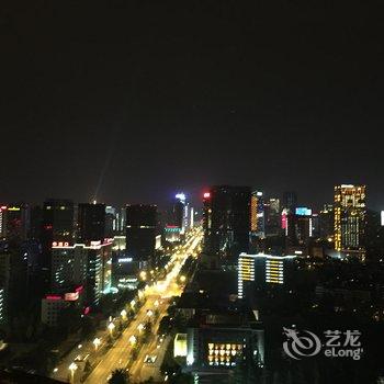 成都华西川大附近文艺复式楼中楼10居公寓(金陵横路48号分店)酒店提供图片